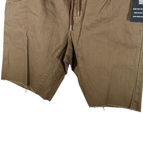 Hot Topic NWT Men's Large HT Denim Brown Jogger Shorts Drawstring Raw Hem - Picture 12 of 12